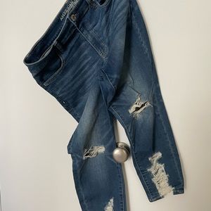 American Eagle Distressed Jegging